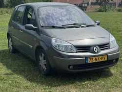 Grijs Gebruikt 2003 Renault Scénic MPV | € 500 (Goede deal)