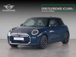 Blauw Nieuw 2025 Mini Cooper Favoured Hatchback | € 39.490 (Eerlijke prijs)