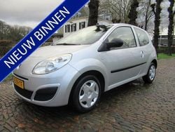 Grijs Gebruikt 2008 Renault Twingo Authentique Hatchback | € 1.750 (Goede deal)