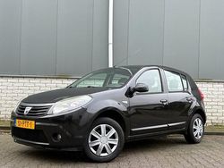 Zwart Gebruikt 2011 Dacia Sandero Hatchback | € 2.250 (Eerlijke prijs)