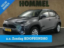 Grijs Gebruikt 2024 Toyota Yaris Cross Active SUV | € 27.450 (Eerlijke prijs)