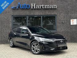 Zwart Gebruikt 2023 Ford Focus ST-Line X Stationwagen | € 23.900 (Goede deal)