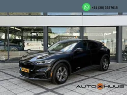Zwart Gebruikt 2021 Ford Mustang Mach-E SUV | € 22.450 (Eerlijke prijs)