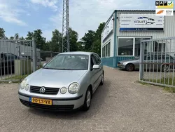 Grijs Gebruikt 2003 VW Polo Comfortline Hatchback | € 1.645 (Iets duurder)