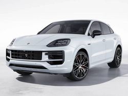Carrarawit metallic Gebruikt 2024 Porsche Cayenne Turbo E-Hybrid SUV | € 179.900 (Super prijs)