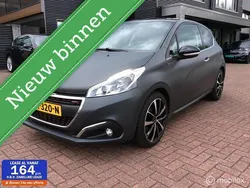 Grijs Gebruikt 2015 Peugeot 208 GT-line Hatchback | € 9.950 (Iets duurder)