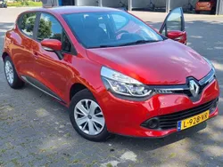 Rood Gebruikt 2015 Renault Clio IV Hatchback | € 6.900