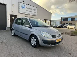 Beige Gebruikt 2004 Renault Scénic II Basis MPV | € 899 (Eerlijke prijs)
