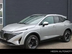 Grijs, metallic lak Nieuw 2024 Nissan Qashqai N-Connecta SUV | € 40.813 (Iets duurder)