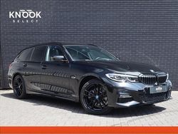 Zwart Gebruikt 2022 BMW 320 M Sport Stationwagen | € 32.950 (Duur)
