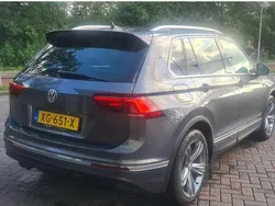 Grijs Gebruikt 2019 VW Tiguan R-line SUV | € 18.500 (Super prijs)