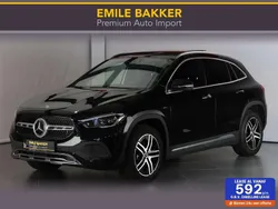 Zwart, metallic lak Gebruikt 2021 Mercedes GLA250 Luxury SUV | € 35.950 (Goede deal)