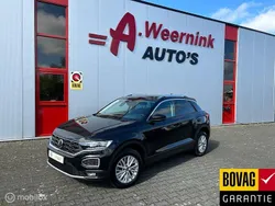 Zwart Gebruikt 2021 VW T-Roc Business SUV | € 26.950 (Goede deal)