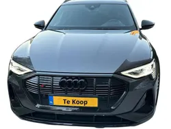 Grijs Gebruikt 2022 Audi e-tron SUV | € 54.995 (Eerlijke prijs)