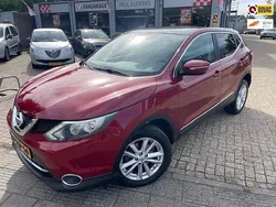 Rood Gebruikt 2014 Nissan Qashqai SUV | € 12.300 (Goede deal)