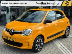 Geel Gebruikt 2022 Renault Twingo Intens Hatchback | € 13.140 (Eerlijke prijs)