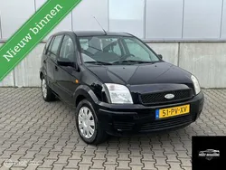 Zwart Gebruikt 2005 Ford Fusion Futura MPV | € 1.495 (Goede deal)