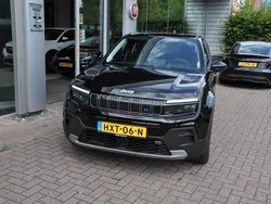 Zwart Nieuw 2025 Jeep Avenger EV Altitude SUV | € 33.900