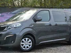Grijs Gebruikt 2018 Peugeot Traveller Active MPV | € 34.990
