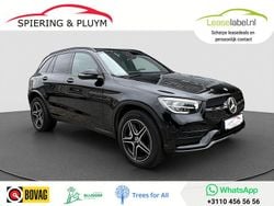 Zwart Gebruikt 2021 Mercedes GLC300e AMG SUV | € 42.840 (Eerlijke prijs)