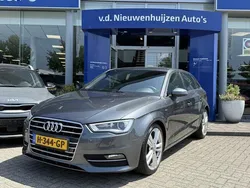 Grijs Gebruikt 2016 Audi A3 Sportback Ambiente Hatchback | € 11.950 (Iets duurder)