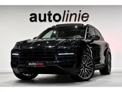 Zwart Gebruikt 2023 Porsche Cayenne Chrono SUV | € 109.700 (Eerlijke prijs)