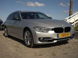 Zilver Gebruikt 2013 BMW 320 Executive Stationwagen | € 13.000