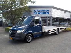 Blauw Gebruikt 2019 Mercedes Sprinter Van | € 37.945