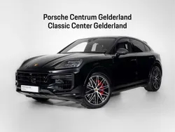 Zwart Gebruikt 2024 Porsche Cayenne Turbo E-Hybrid SUV | € 189.900 (Eerlijke prijs)