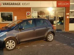 Grijs Gebruikt 2008 Toyota Yaris Executive Hatchback | € 4.450 (Goede deal)