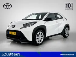 Wit Gebruikt 2024 Toyota Aygo Play Hatchback | € 20.745 (Eerlijke prijs)