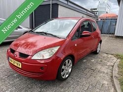 Rood Gebruikt 2006 Mitsubishi Colt Hatchback | € 995 (Goede deal)