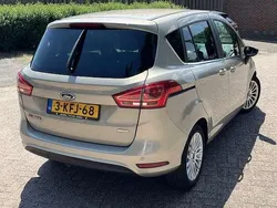 Grijs Gebruikt 2013 Ford B-MAX Titanium MPV | € 2.500 (Super prijs)