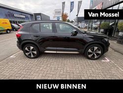 Zwart Gebruikt 2022 Volvo XC40 Pro SUV | € 31.945 (Super prijs)