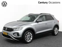 Grijs Gebruikt 2023 VW T-Roc Life SUV | € 22.795 (Eerlijke prijs)