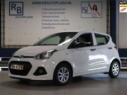 Wit Gebruikt 2016 Hyundai i10 Hatchback | € 7.450 (Eerlijke prijs)
