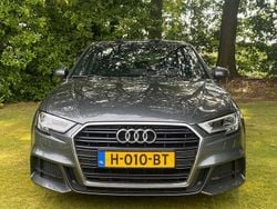 Grijs Gebruikt 2020 Audi A3 Hatchback | € 19.500 (Super prijs)