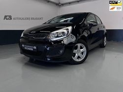 Zwart Gebruikt 2011 Kia Rio Hatchback | € 6.999 (Eerlijke prijs)