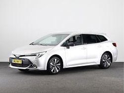 Zilver Gebruikt 2025 Toyota Corolla Business Edition Stationwagen | € 36.400 (Duur)