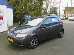 Grijs Gebruikt 2009 Fiat Punto Hatchback | € 1.999 (Goede deal)
