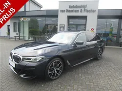 Zwart Gebruikt 2021 BMW 520 M Sport Stationwagen | € 44.950 (Duur)