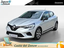 Gris platine d69 (licht grijs) Gebruikt 2023 Renault Clio V Equilibre Hatchback | € 16.435 (Eerlijke prijs)