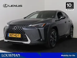 Grijs Gebruikt 2025 Lexus UX 300h Business Edition SUV | € 49.950