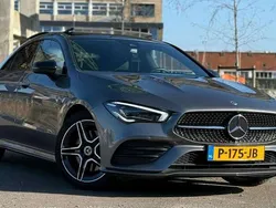 Grijs Gebruikt 2022 Mercedes CLA200 Business Sedan | € 31.250 (Eerlijke prijs)