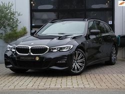 Zwart Gebruikt 2021 BMW 330 M Sport Stationwagen | € 31.485 (Goede deal)