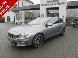 Grijs Gebruikt 2016 Volvo V60 R-Design Stationwagen | € 9.950 (Eerlijke prijs)