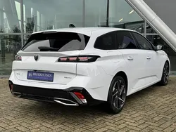 Wit, metallic lak Gebruikt 2024 Peugeot 308 Allure Stationwagen | € 28.750 (Super prijs)