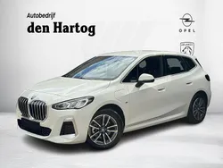 Wit Gebruikt 2024 BMW 225 Active Tourer M Sport MPV | € 38.950 (Super prijs)