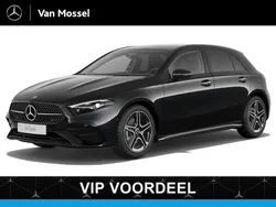 Zwart Nieuw 2025 Mercedes A180 AMG line Hatchback | € 47.744