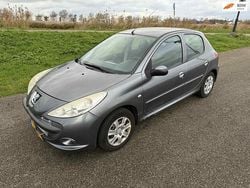 Grijs Gebruikt 2010 Peugeot 206+ Hatchback | € 1.999 (Goede deal)